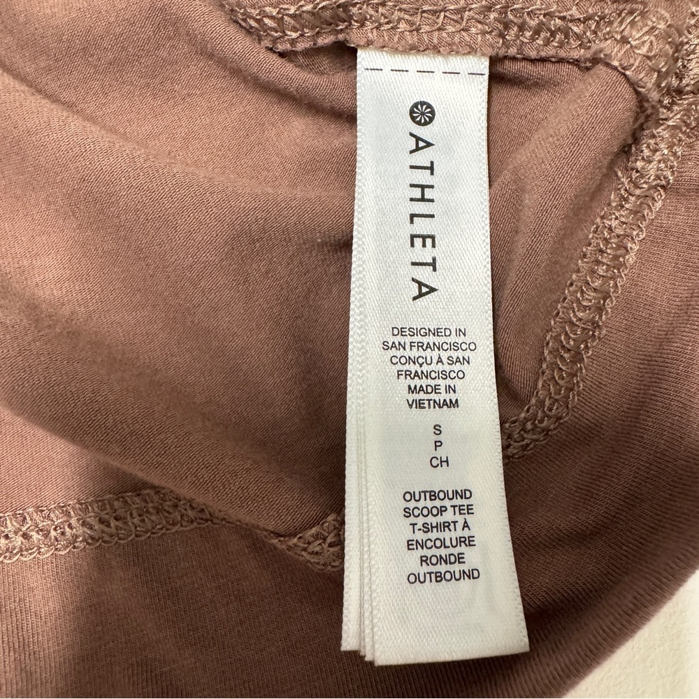 Athleta - Crew Neck Short Sleeve Tee in Taupe Brown - Picture 6 of 7